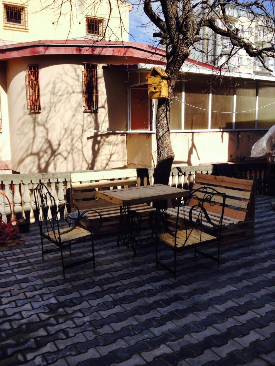 Birdhouse Rooms Tbilisi Exterior photo